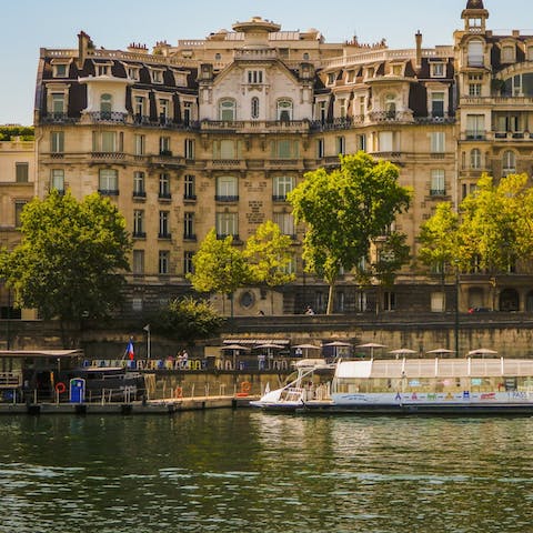 Take a refreshing stroll along the Seine – only twenty–minutes away