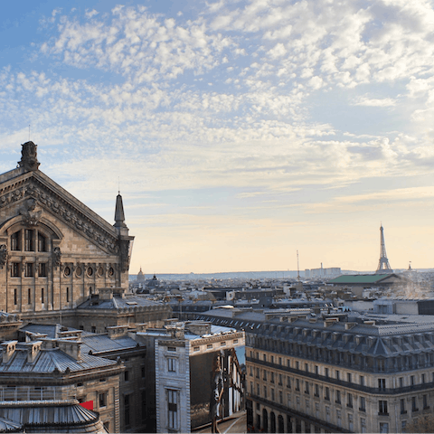 Embrace the artistic spirit of the city from the heart of the 2nd arrondissement