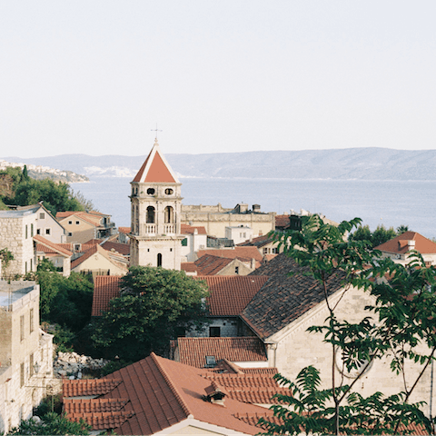 Explore Omiš and its charming fishing port, a beautifully historic town full of culture and traditional cuisine