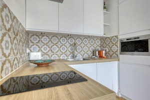 Parisian Appeal image 7