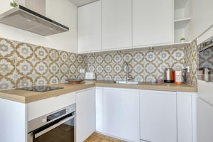 Parisian Appeal image 4