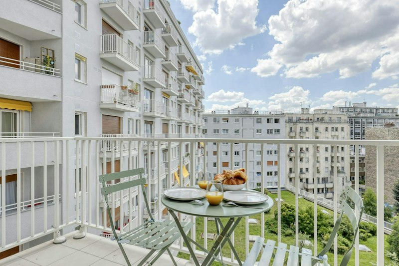 Parisian Appeal additional image