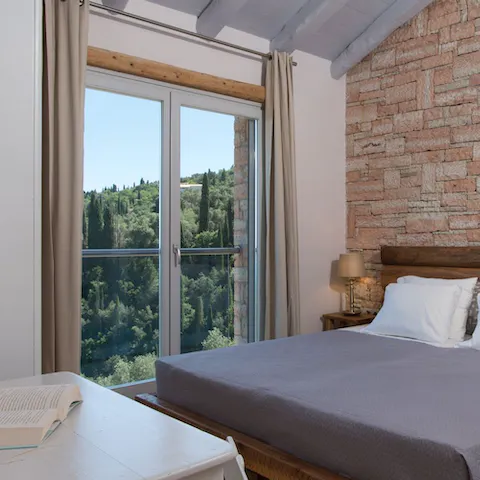 Wake up after a restful sleep and open your curtains for the perfect wake-up call