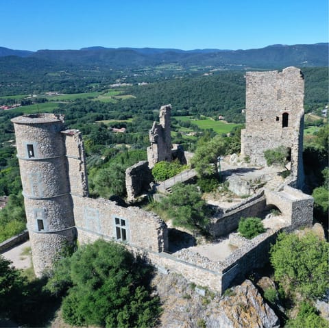Explore the castle of Grimaud and its remains - just a 10 minutes walk away 