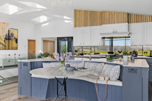 Devon's Edge image 2