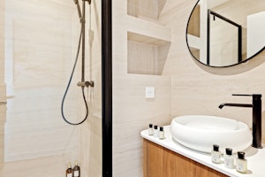 Pigalle Pearl image 10