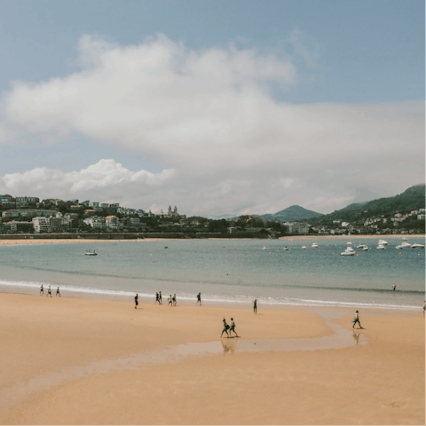 The Zurriola beach is a moment's walk away