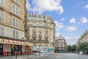 Charmed Boulevard image 6