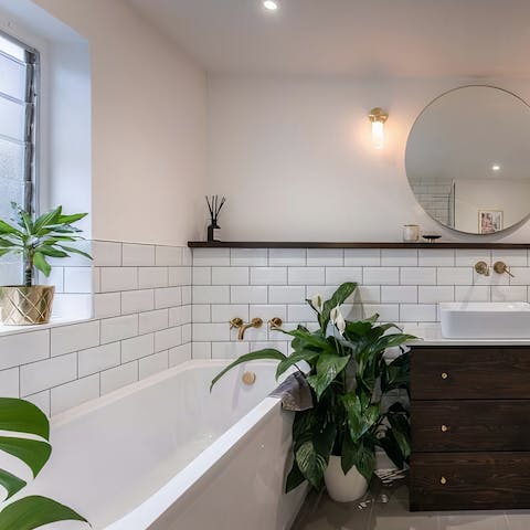 Relax with a soak in the bathtub after a busy day exploring London