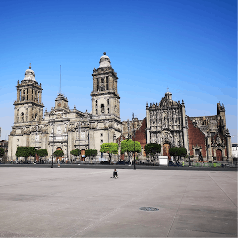 Take the 10-minute ride to Mexico City Metropolitan Cathedral