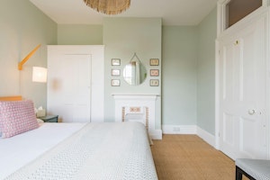 Deal Darling image 9