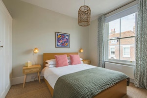 Deal Darling image 5