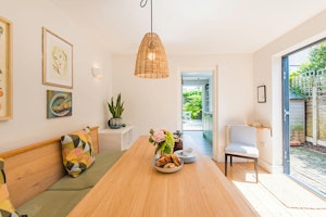 Deal Darling image 4