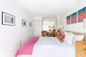 Passport to Pimlico image 7