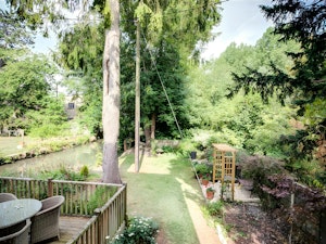 The Burford Beauty image 11