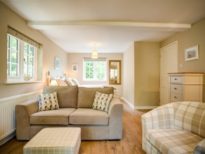 The Burford Beauty image 9