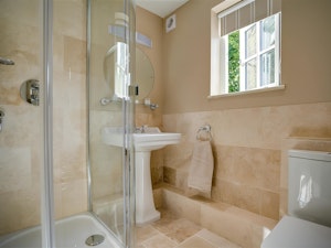 The Burford Beauty image 7