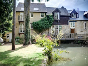 The Burford Beauty image 3