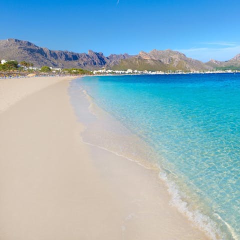 Enjoy a trip to the beach – just a walk away