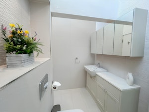 The Mews House image 8