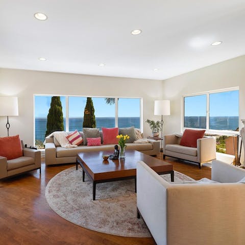 Drink in the Pacific Ocean views from the light, bright and stylish living space