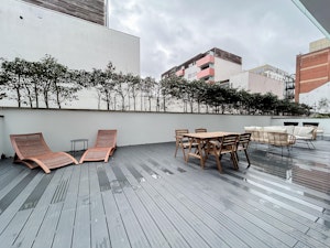 Grey & White Terrace image 10