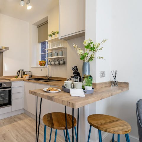Begin mornings with a hearty breakfast at the cosy kitchen island