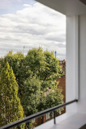 Regent's Rest image 7