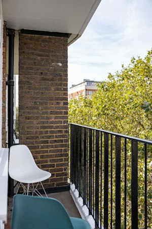 Regent's Rest image 3