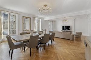 The Parisian Belle image 7