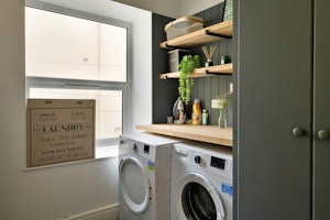 Welsh Coastal Retreat image 12
