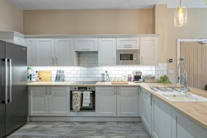 Welsh Coastal Retreat image 11