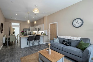 Welsh Coastal Retreat image 4