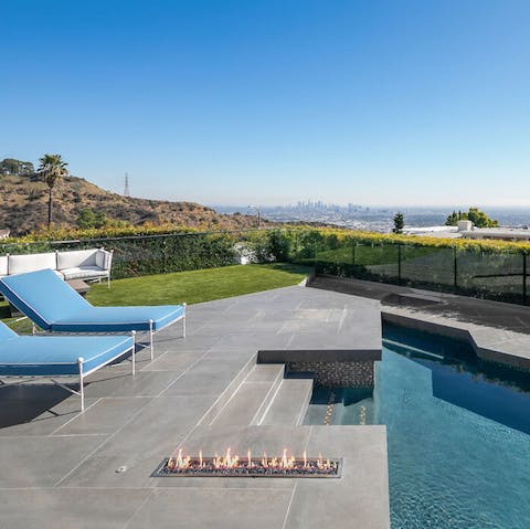 Enjoy the spectacular views over the City of Angles while lounging poolside