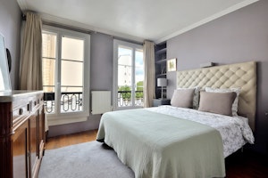 Romantic Refuge image 11
