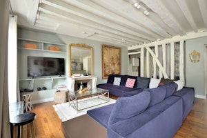 Romantic Refuge image 10