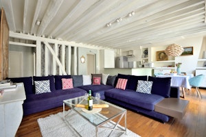 Romantic Refuge image 1