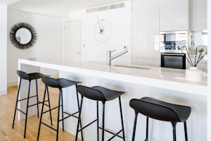 Urban Elegant Abode image 14