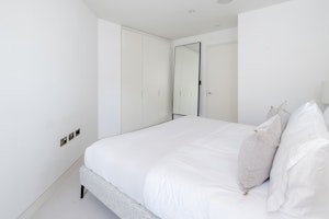 Urban Elegant Abode image 10