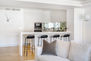 Urban Elegant Abode image 8