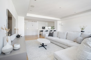 Urban Elegant Abode image 6