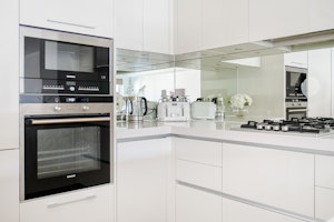 Urban Elegant Abode image 3