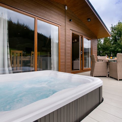 Treat yourself to an indulgent soak in the hot tub each evening