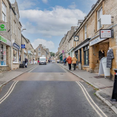 Discover the charming boutiques and eateries of Stow-on-the-Wold