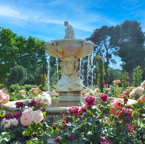 Grab some Buñuelo and stroll around El Retiro Park