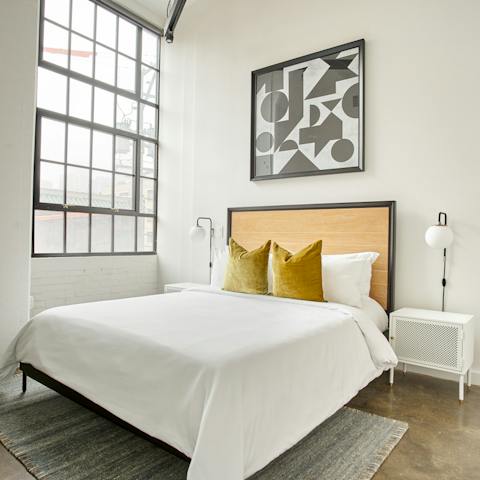 Wake up in the stylish bedrooms feeling rested and ready for another day of Philly sightseeing