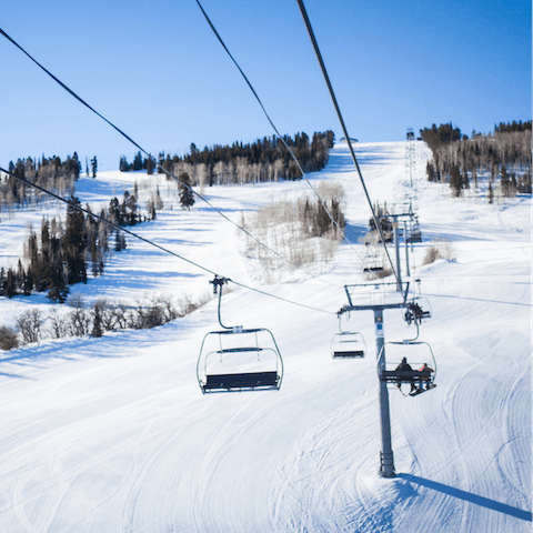 Take the high-speed gondola to Keystone’s ski slopes