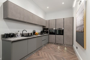 House of Grey image 13