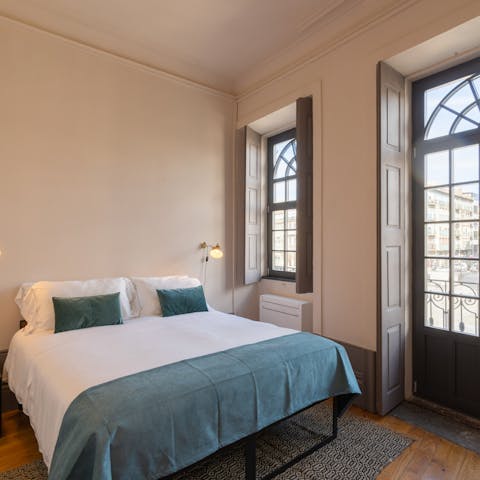 Wake up in the comfortable bedrooms feeling rested and ready for another day of Porto sightseeing