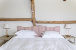 Oak Lodge image 6